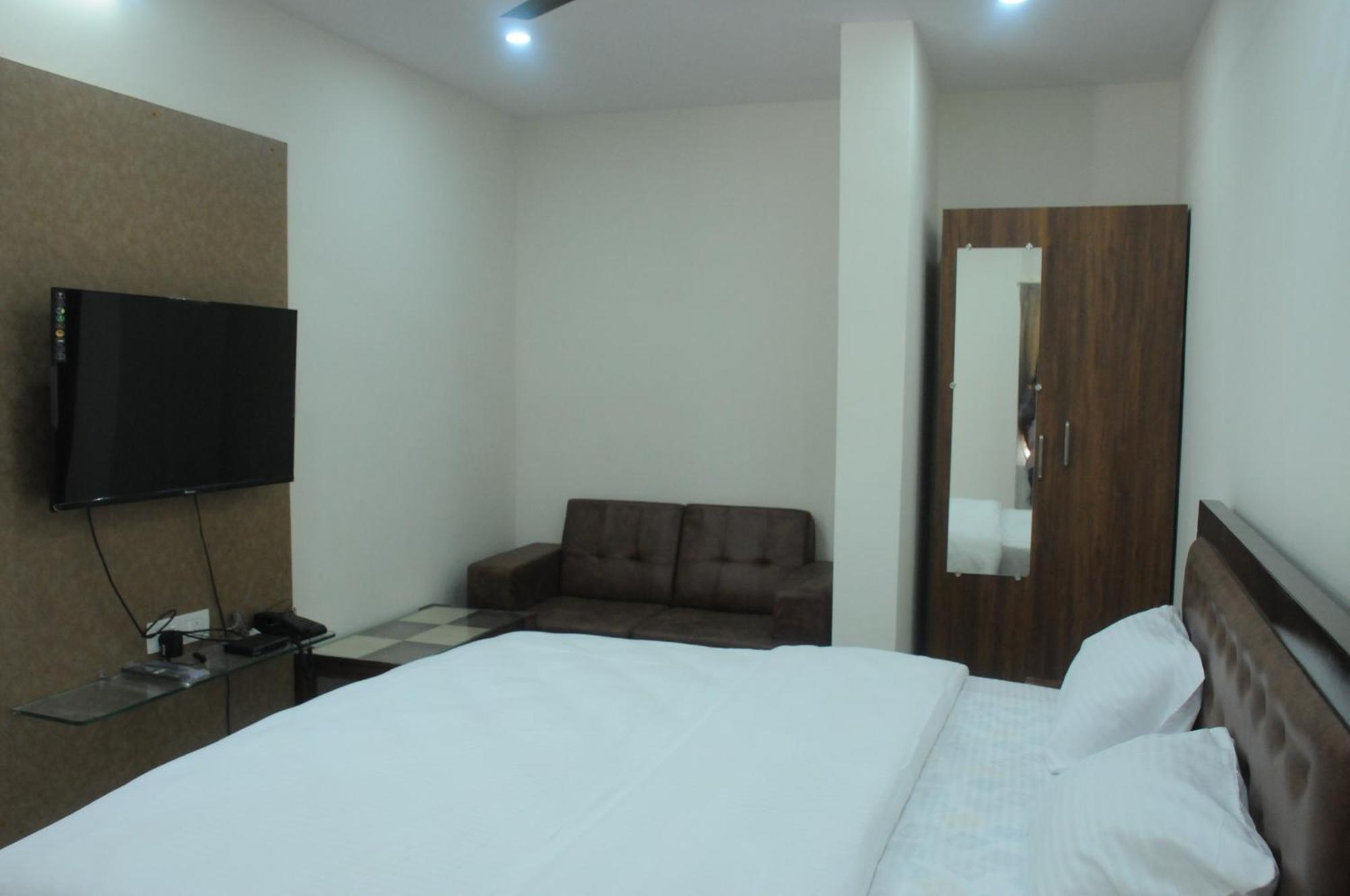 Amma Inn Elegance Suites And Apartments Mysore Exterior photo